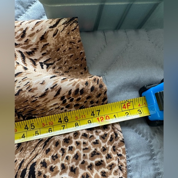 Vintage 90s Sag Harbor Dress Button Front Midi Animal Print Junglecore Sz10
A174 - Picture 5 of 6